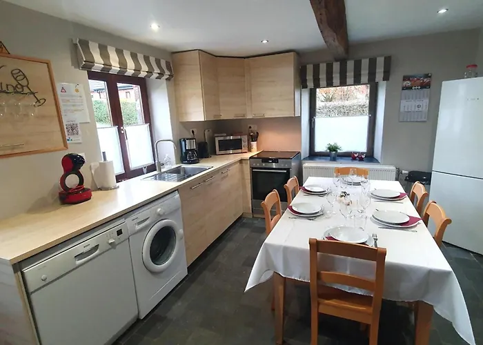 Les Pierris Near F1 Circuit *